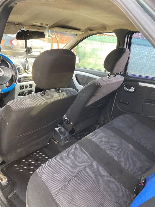 Vând dacia logan 1.6 mpi