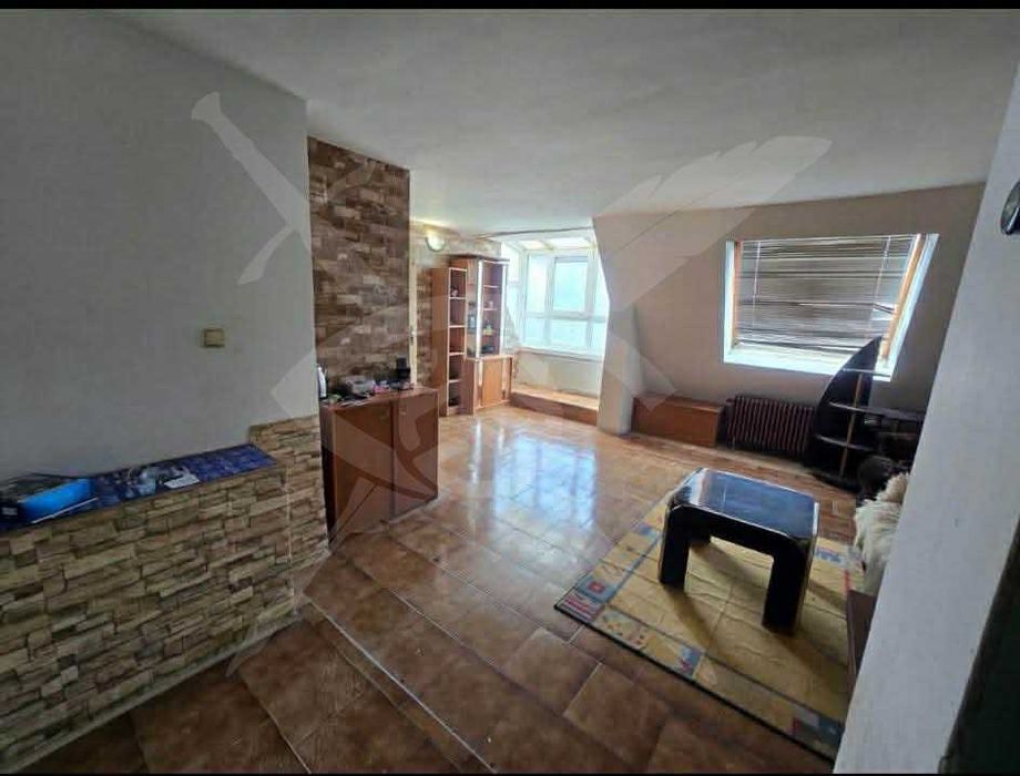 Тристаен апартамент в Центъра на град Варна- 96966