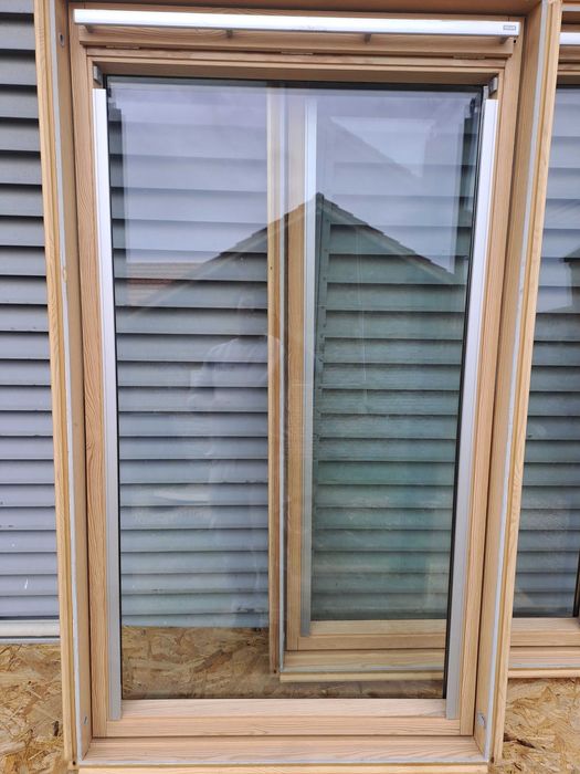 Geamuri velux premium  +Rama etansare [ TABLA ]