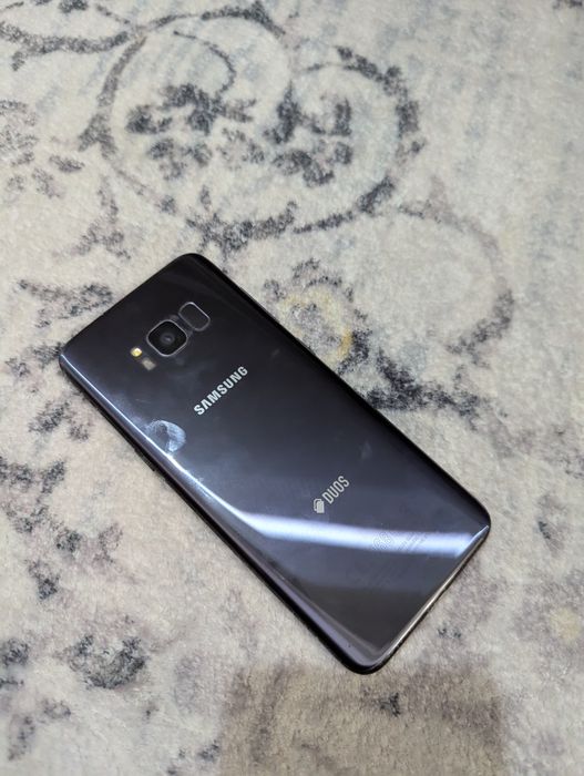 Samsung s10 и Samsung s8 продам