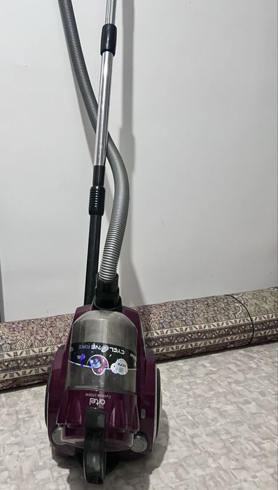 Продам пылесос б/у.