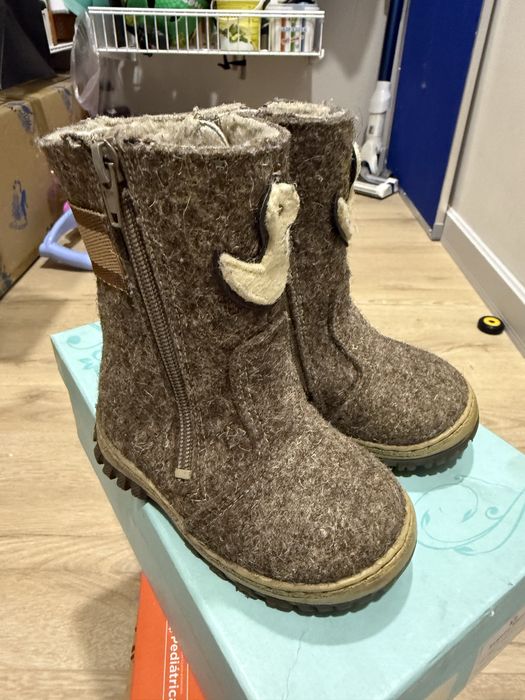 Продам валенки натуральные