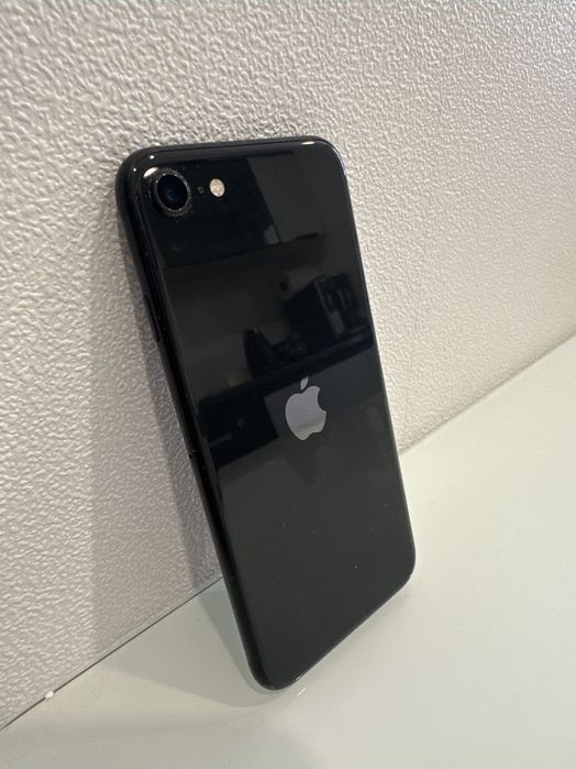 IPhone SE 2020  Идеальный