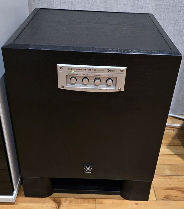 Активен субуфер YAMAHA