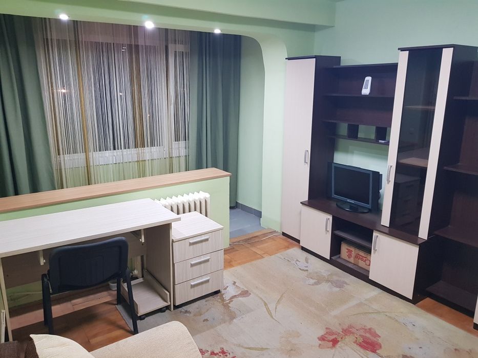 Închiriez apartament cu 2 camere COMPLEX STUDENTESC