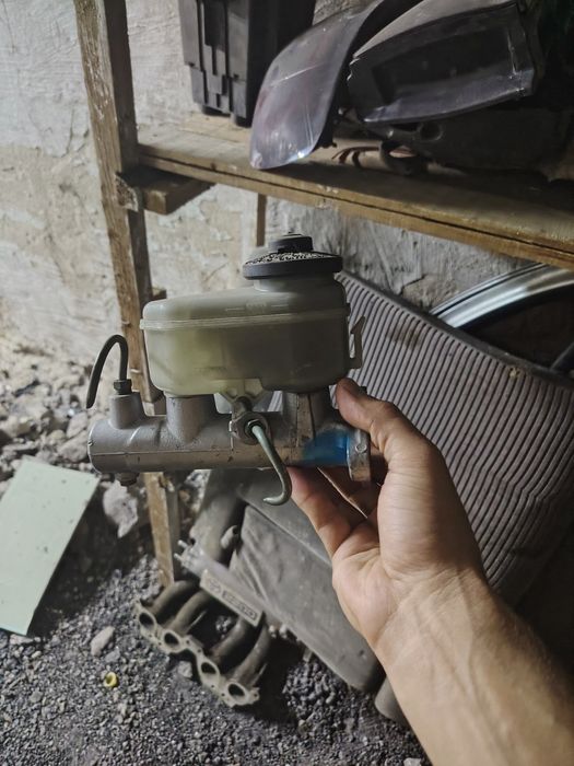 Продам запчасти на камри 10