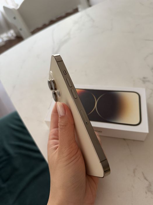 iPhone 14 pro gold 256gb