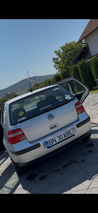 Vand golf 4 cu acte in regula