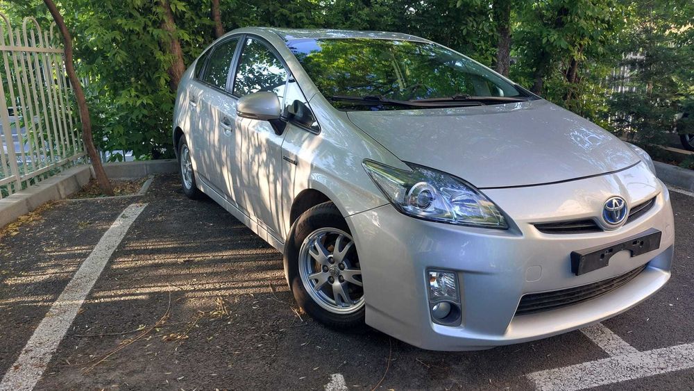 Vand Toyota Prius 3 Hibrid