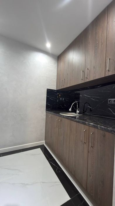 Сдаётся Помещение Новомосковская 210м2 + Терасса (N250)

 Яккасарайски