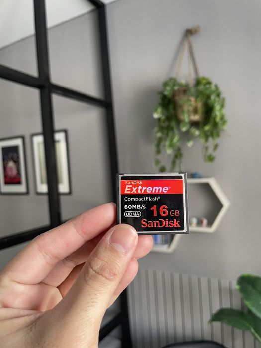 карты для фотоаппарата