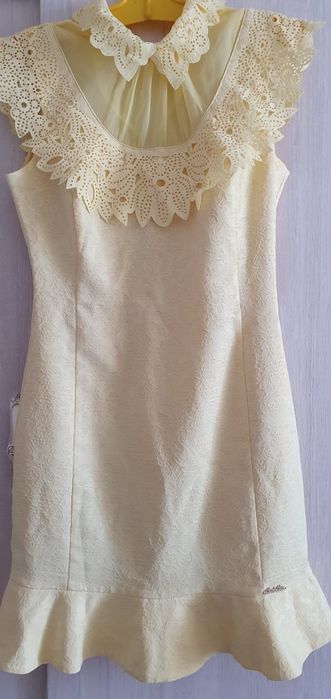 Платье в цветочку 1 раз одели,  в полоску новый, качество х/б,  импорт