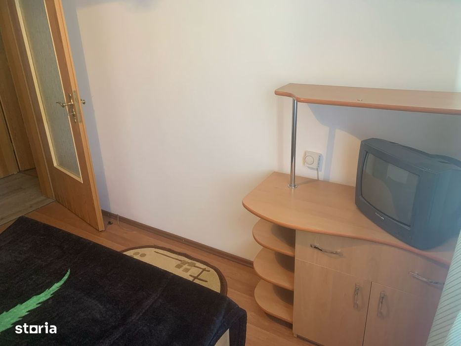 Inchiriez Apartament 2 camere, Zona Grigore Balan,250 Euro