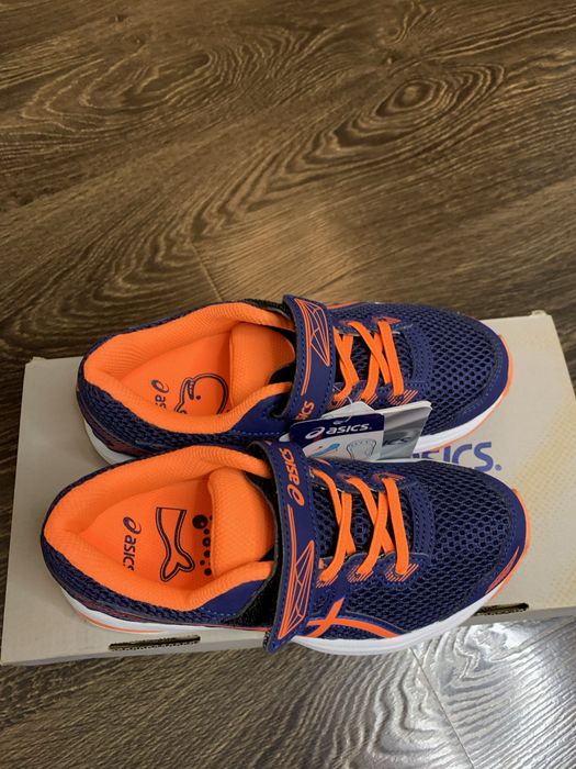 Кроссовки детские Asics