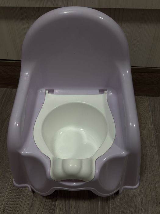 Продам горшок для девочки