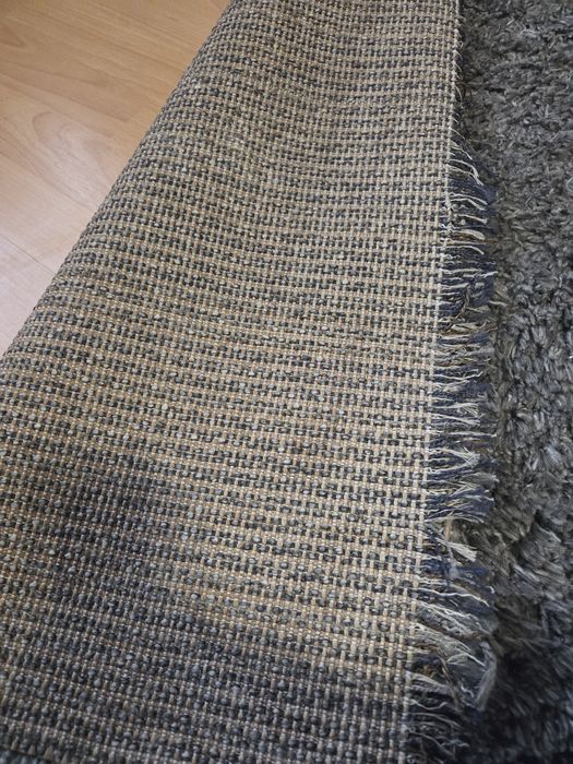 Vand covor achiziționat din Germania 150/200stare foarte bună