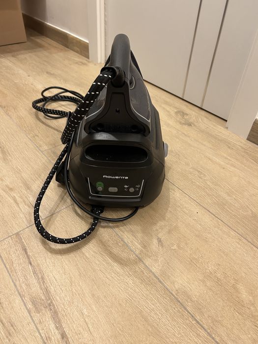 Statie de calcat rowenta