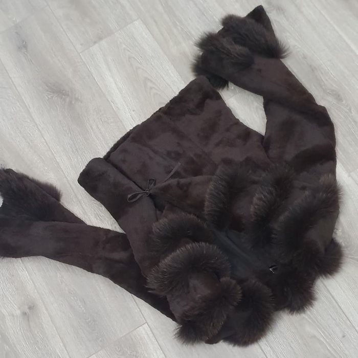 Haina de lux chinchilla rex cu guler de vulpe