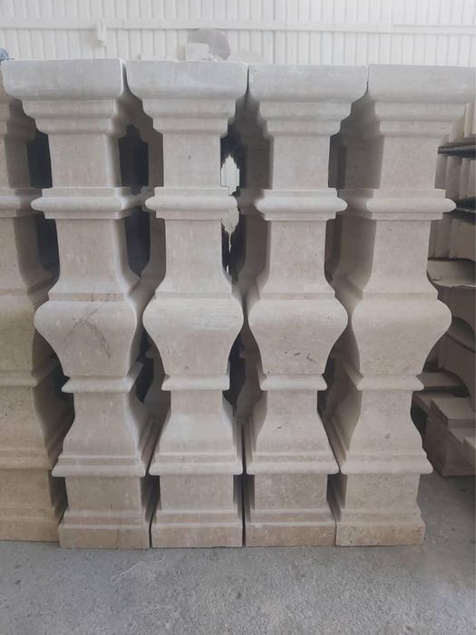 Балясины  гранитные , травертиновые , перила