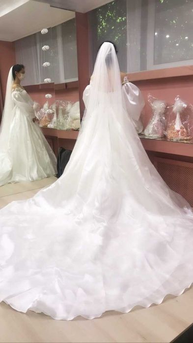 Свадебное атласное платье-трансформер