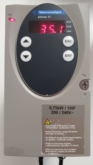 Convertizor de frecventa 0.75kW.