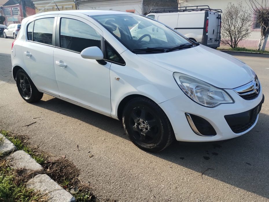 Opel CORSA 2013 1.2 gpl