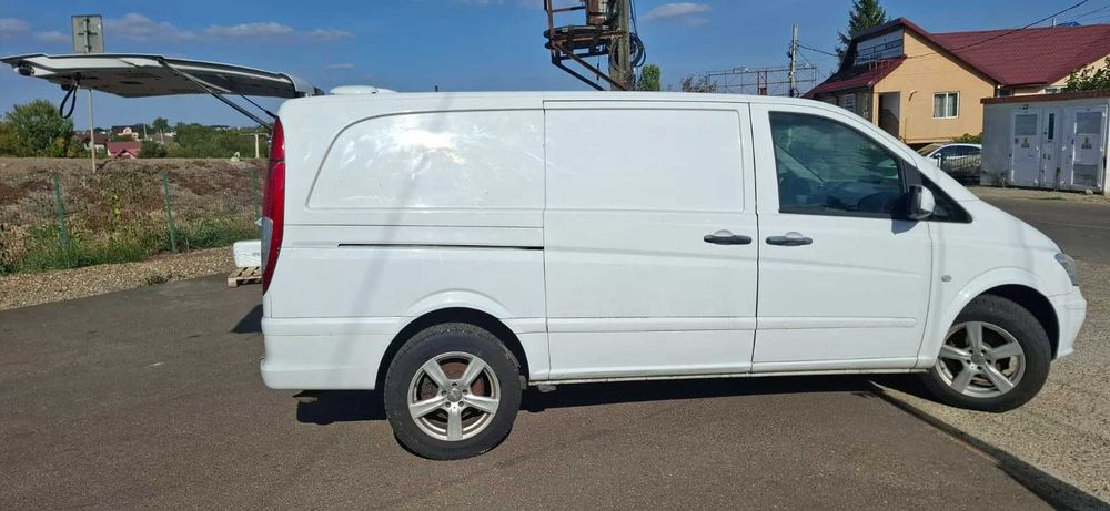 Mercedes Vito 110 lung, 2.2 Euro 5, An 2012, AC, 3 locuri+marfa