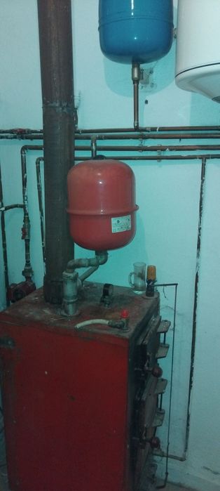 Vand centrală pe lemne