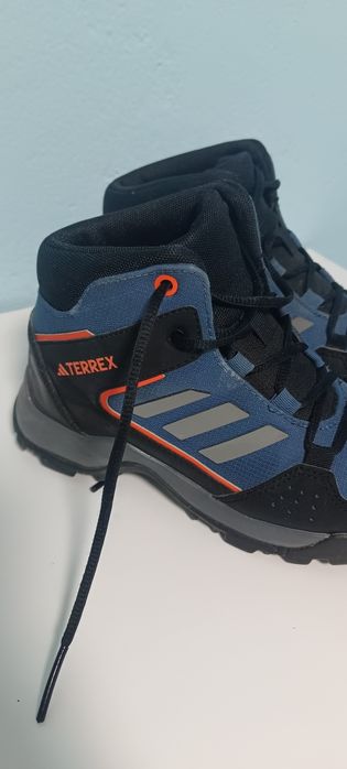 Детски боти на Adidas Terrex