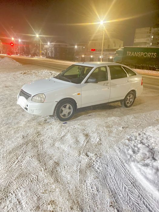 Машина сатылады.