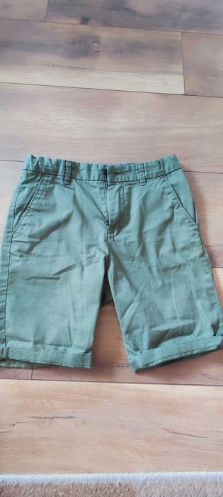 Къси панталони /бермуди