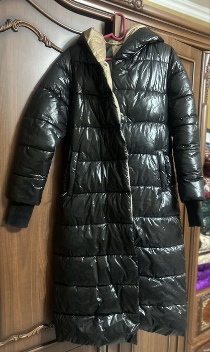 Куртка зимняя  лакированная в идеальном состояние пуховик