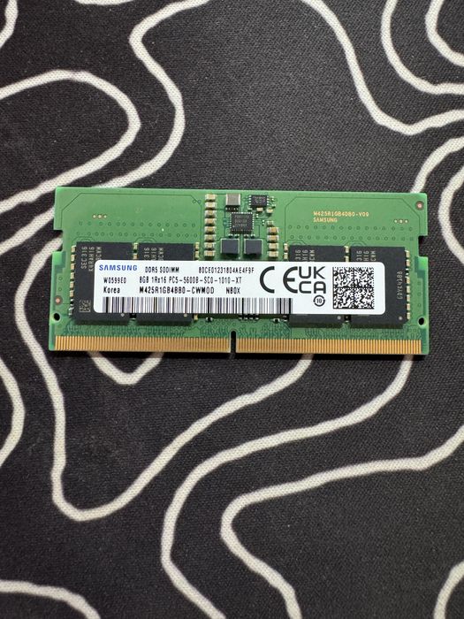 8 Gb RAM DDR5 Samsung 5600 mhz NOU