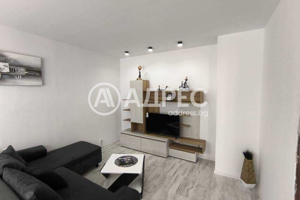 Продава се Двустаен апартамент в Разград, Орел - 50 кв.м за 1418 €/кв.м - Снимка #2