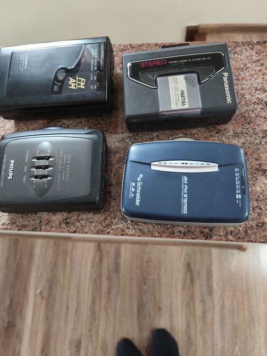 Walkman  Sony. Philips .Crown .Panasonic