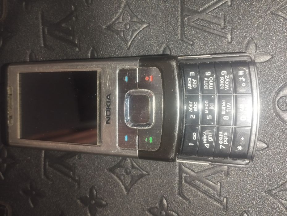 Assalom alekum Telefon Sotiladi Original Nokia 6500 Slider