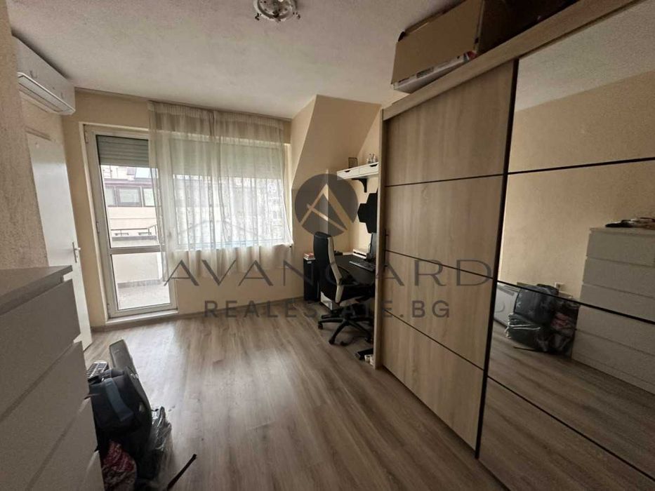 Продава се Двустаен апартамент в Пловдив, Център - 67 кв.м за 2117 €/кв.м - Снимка #5