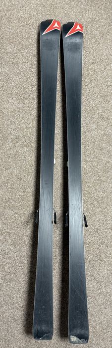 Schiuri Atomic Race Ti