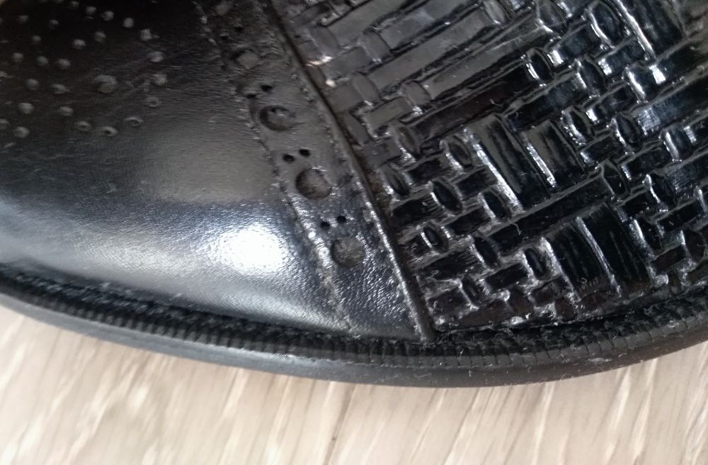 Новые туфли ручной работы.Натуральная кожа.Размеры 40,41,42,43,44,45