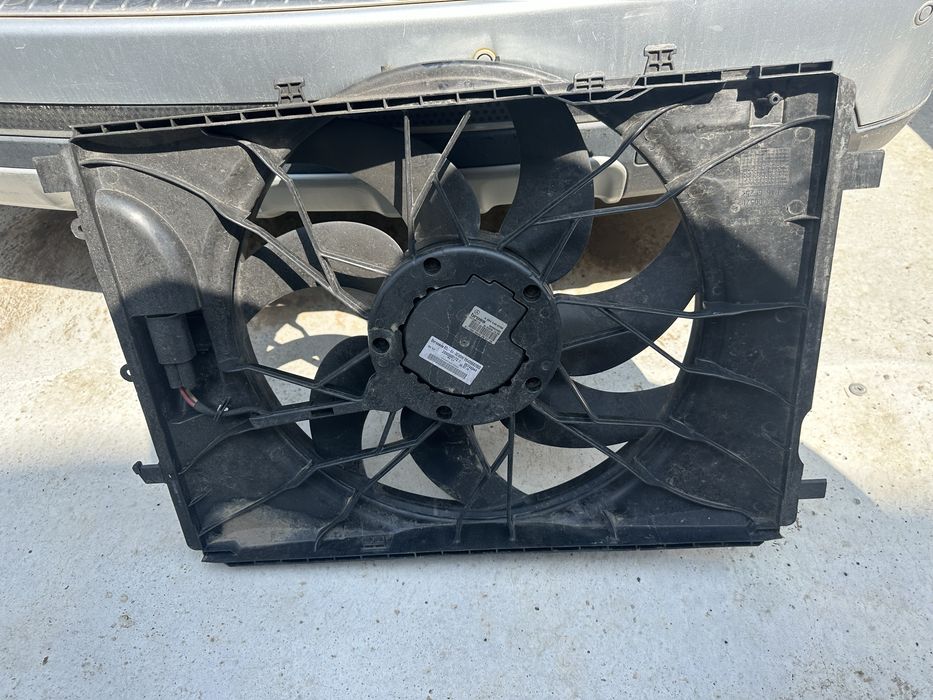 Перка охлаждане вентилатор Mercedes E C CLS class w212 w204 w218 perka