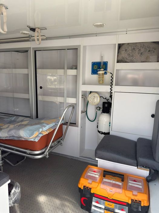 Bemor tashish xizmati Ambulance