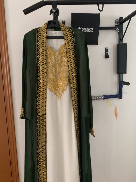 Продам наряное платье