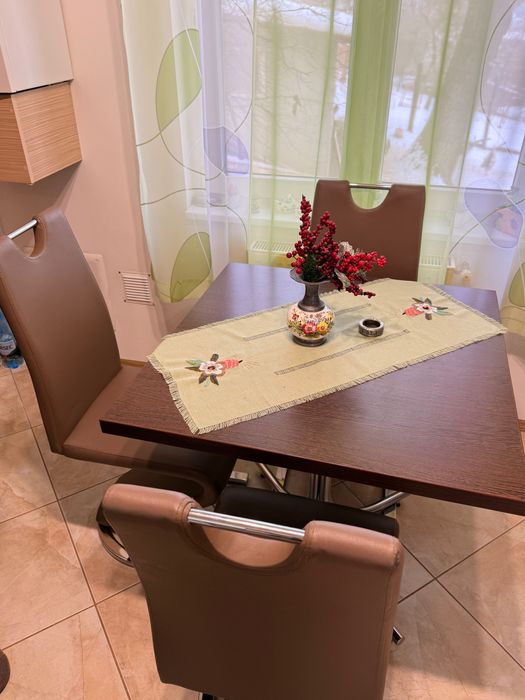 4 scaune de bucatarie/sufragerie