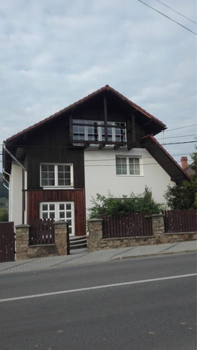 Vând casă în Vatra Dornei