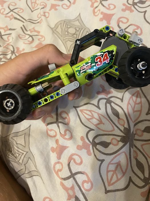 Лего тхеник спорткар