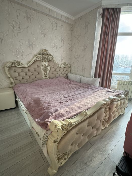 Спальный гарнитур