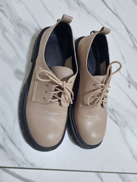 Продается женская обувь