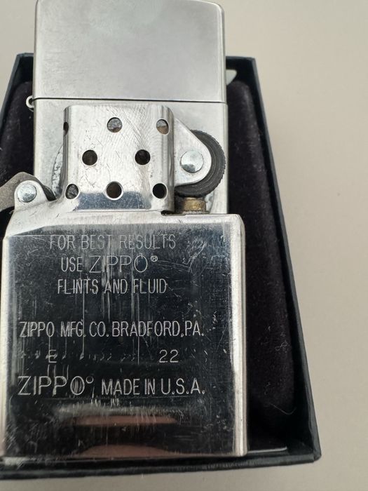 Bricheta ZIPPO WeedLeaf