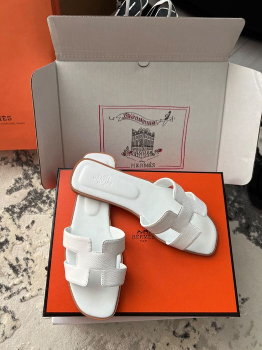 Vand papuci hermes 39