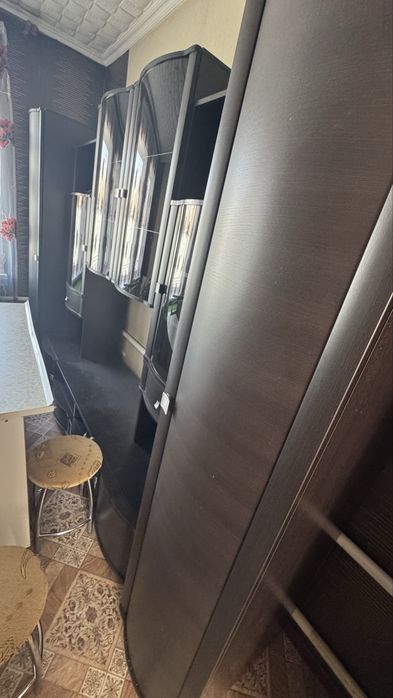 Продам стенку в гостиную.